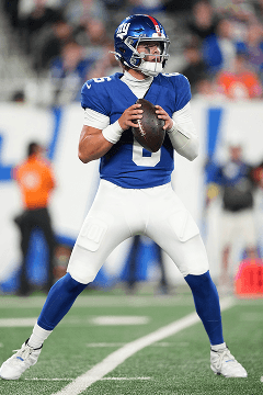 Football Player 11